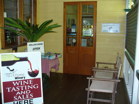 Childers Wine Trail - Hervey Bay Accommodation 2