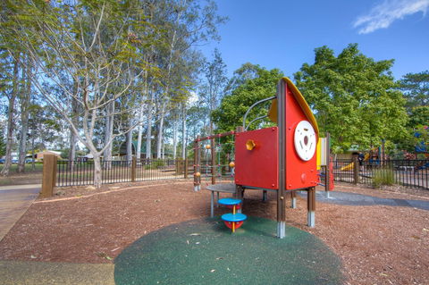 John Scott Park - Hervey Bay Accommodation 2