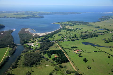 Kayaking Coila Lake At Tuross Head - Tourism Hervey Bay 0