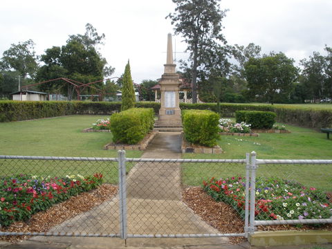 McConnell Park And Toogoolawah War Memorial - Tourism Hervey Bay 0