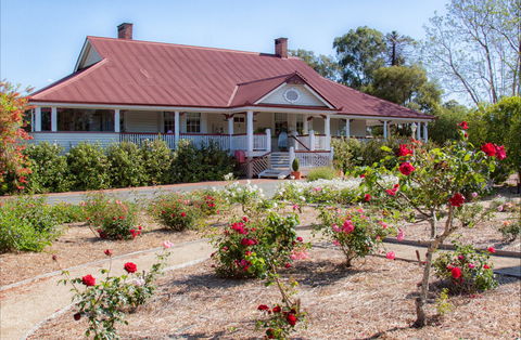 Ringsfield House, Nanango - Hervey Bay Accommodation 0
