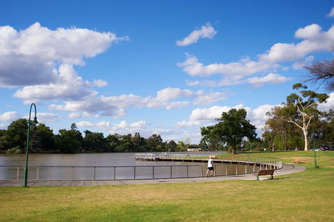 Lake Weeroona - Hervey Bay Accommodation 2
