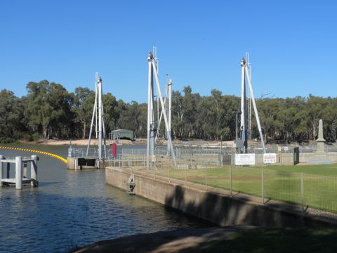 Lock 10 And Weir - Hervey Bay Accommodation 0