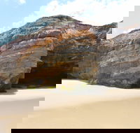 Shelley Caves - Hervey Bay Accommodation