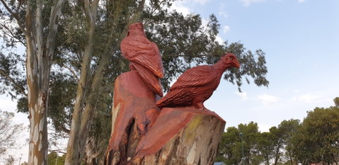 Chainsaw Tree Sculpture - Hervey Bay Accommodation 1