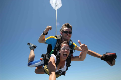 Gold Coast Skydive - Tourism Hervey Bay 0