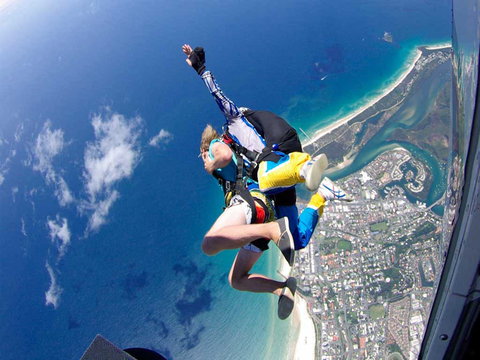 Gold Coast Skydive - Tourism Hervey Bay 2