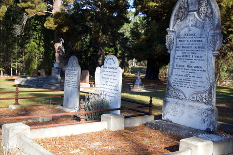 Lucindale Cemetery - Hervey Bay Accommodation 0