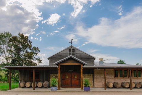 Moorebank Vineyard - Hervey Bay Accommodation 1
