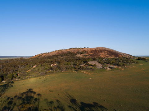 Mount Wudinna - Hervey Bay Accommodation 1
