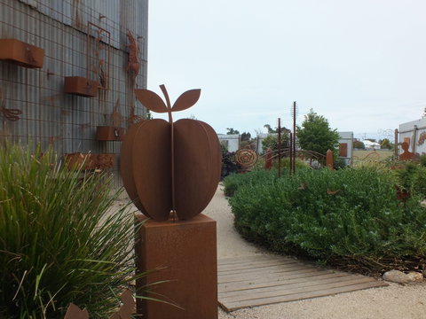 Overwrought Sculpture Garden And Gallery - Hervey Bay Accommodation 1