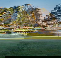 South Lakes Golf Club - Hervey Bay Accommodation