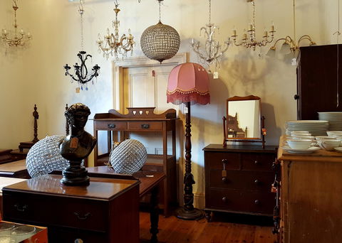 Tansley & Co Vintage Merchants - Hervey Bay Accommodation 1