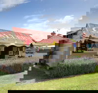 ArtGoolwa Inc - Hervey Bay Accommodation