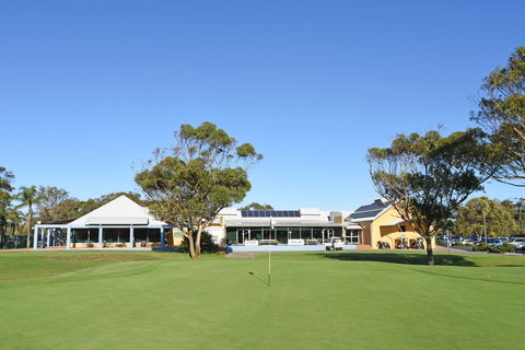 Hawks Nest Golf Club - Hervey Bay Accommodation 0