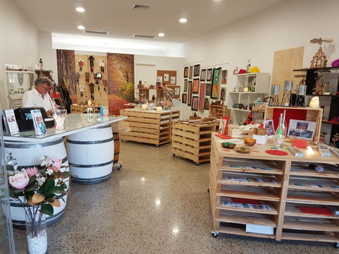 ITS OZZY Wonderful Alternatives - Tourism Hervey Bay 0