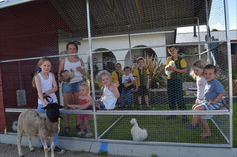 Kent Saddlery Australia - Hervey Bay Accommodation 0