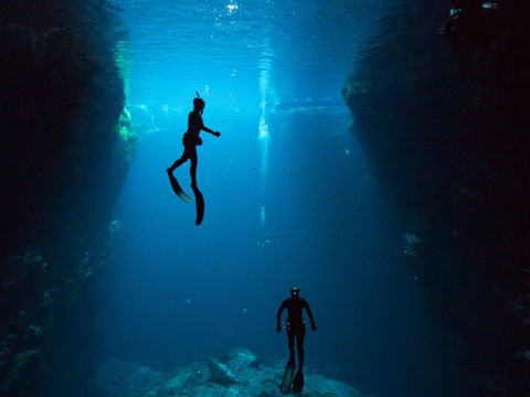 Kilsby Sinkhole - Tourism Hervey Bay 0