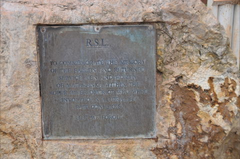 Mataranka War Memorial - Tourism Hervey Bay 1