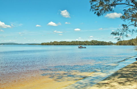 Northern Broadwater Picnic Area - Tourism Hervey Bay 0
