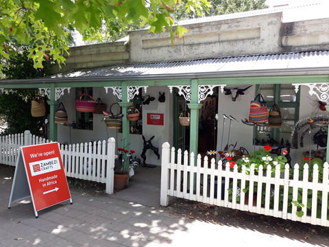 Zambezi Crafts - Tourism Hervey Bay 0