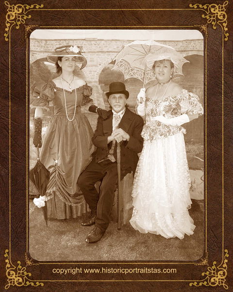 Olde Time Portraits - Hervey Bay Accommodation 1