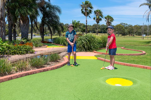 Port Macquarie Driving Range And Mini Golf - Tourism Hervey Bay 2