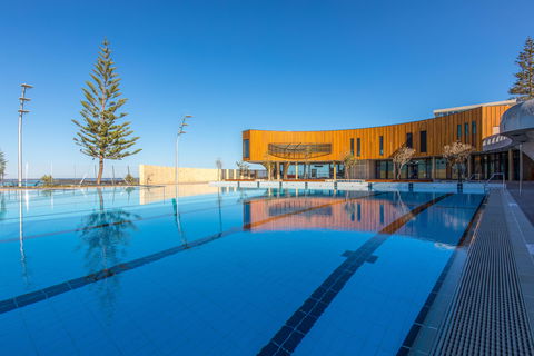 Scarborough Beach - Hervey Bay Accommodation 1