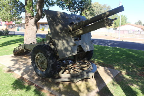 War Gun Trophy - Hervey Bay Accommodation 0