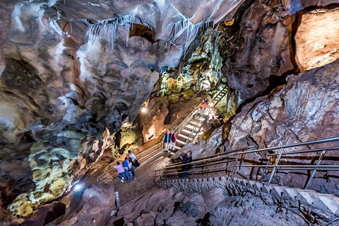 Jenolan Caves: Chifley Cave Tour - Hervey Bay Accommodation 3