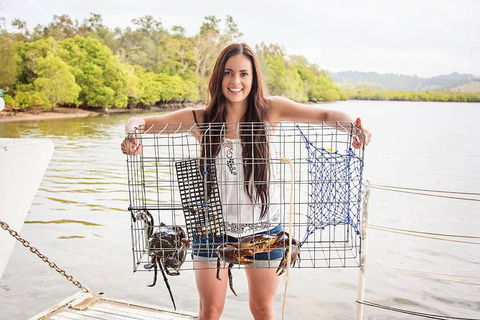 Catch A Crab Tour With Optional Seafood Lunch - Tourism Hervey Bay 0
