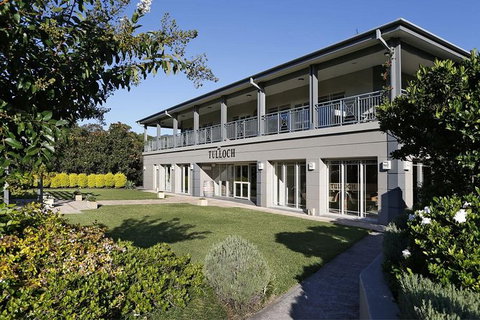 Tulloch Wines - Wine Tasting Paired With Local Handmade Chocolates - Hervey Bay Accommodation 9