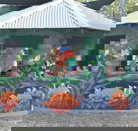 Howlong's Enchanted Hut - Hervey Bay Accommodation