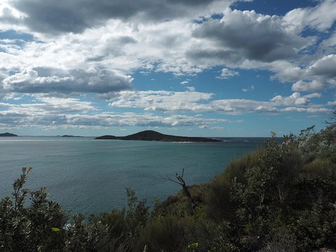 Big Rocky! Full Day Guided Walk - Hervey Bay Accommodation 4