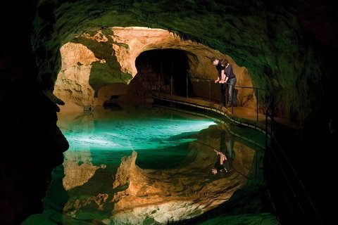 Jenolan Caves: Extended Temple Of Baal Cave Tour - Hervey Bay Accommodation 1