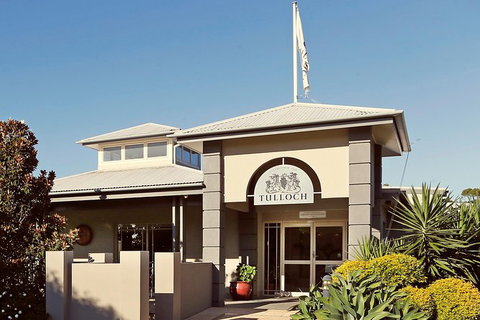 Tulloch Wines- Tasting Of 6 Pokolbin Dry Red Shiraz Vintages With Charcuterie - Hervey Bay Accommodation 2