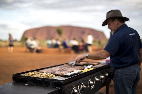 Sunset Australian Barbecue Dinner In Uluru - Tourism Hervey Bay 1