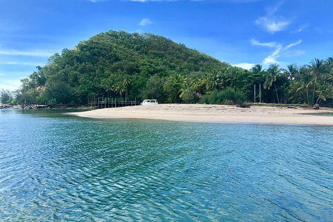 Kayak Turtle Tour From Palm Cove - Tourism Hervey Bay 9