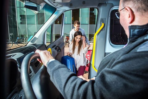 Cairns Airport (CNS) Arrival Transfer (CNS Airport To Cairns Hotels Or Address) - Hervey Bay Accommodation 4