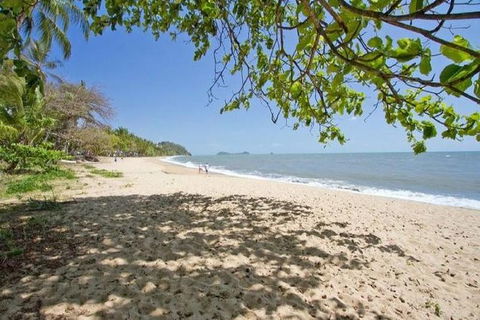 Airport Transfer - Palm Cove, Kewarra Beach & Trinity Beach To Cairns Airport - Tourism Hervey Bay 3
