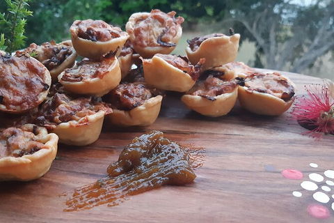 Wang\'ari Dreaming Bush Tucker Tour - Hervey Bay Accommodation 2