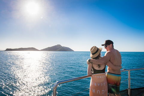 Day Sail The Whitsunday Islands On Atlantic Clipper From Airlie Beach - Hervey Bay Accommodation 5
