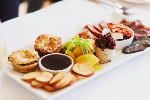 Half Day Wine & Food Tour - Tourism Hervey Bay 4