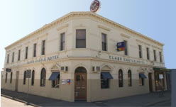 Clare Castle Hotel - Tourism Hervey Bay 0