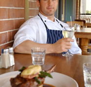 Frisco Hotel - Hervey Bay Accommodation