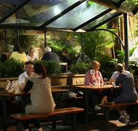 Dicks Hotel - Tourism Hervey Bay