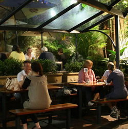 Dicks Hotel - Hervey Bay Accommodation 0