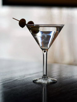 Nell's Cocktail Lounge - Hervey Bay Accommodation 1