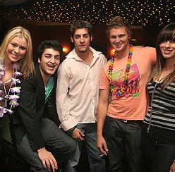 Illinois Hotel - Tourism Hervey Bay 2