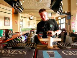 Mercantile Hotel - Hervey Bay Accommodation 2